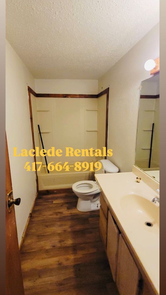 323 W Pine St - Photo 4 of 9