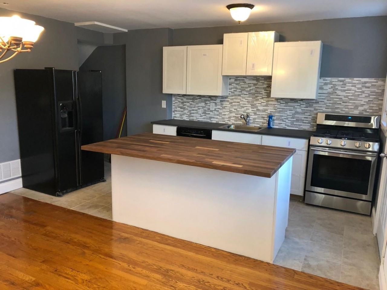 221 Ridge Ave - Photo 2 of 19