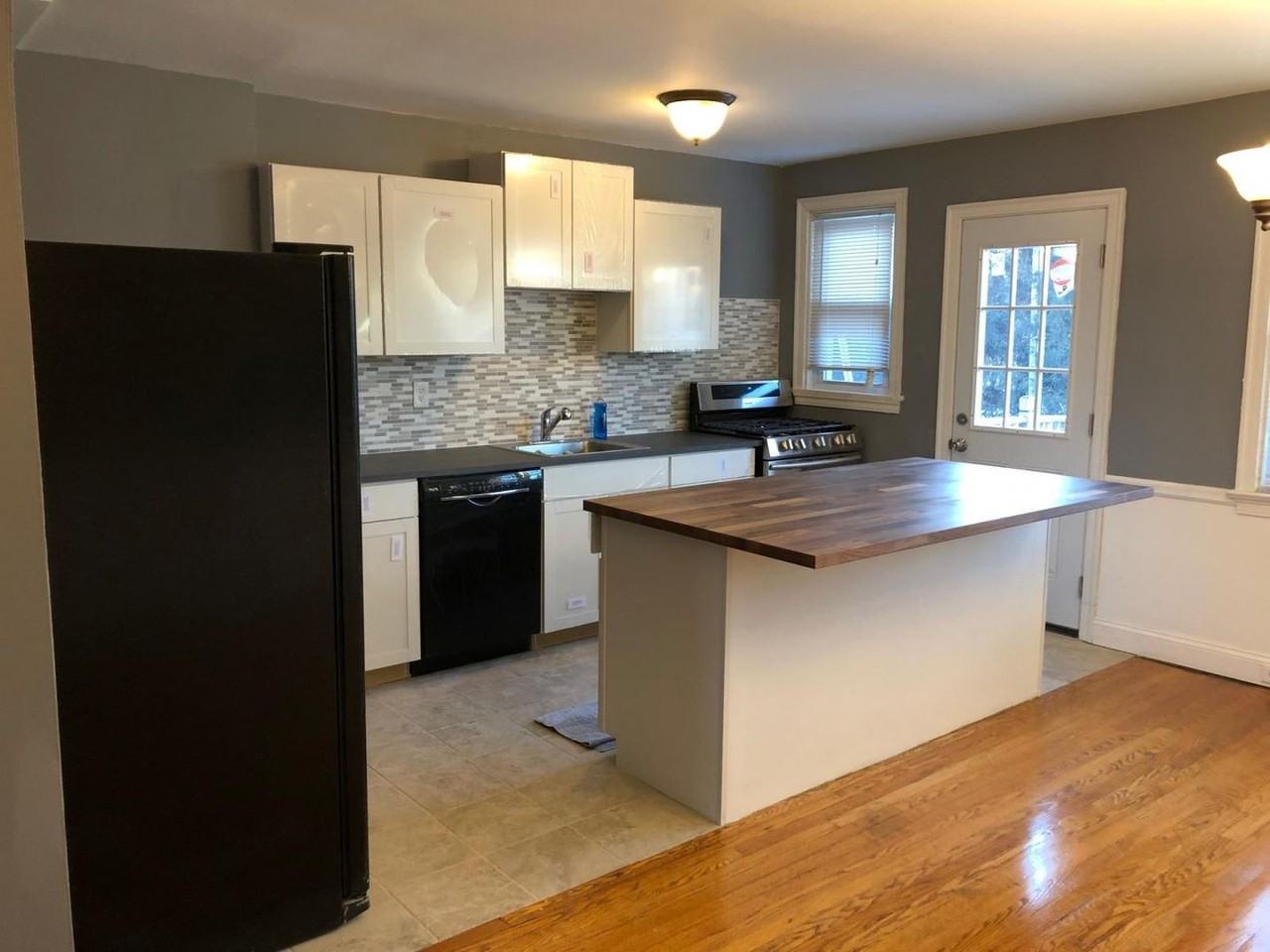 221 Ridge Ave - Photo 3 of 19