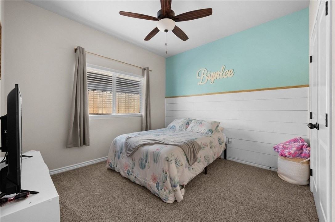 1035 Ocean Breeze Street - Photo 4 of 24