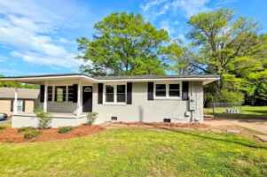 featured image of 14 Stephanie Drive