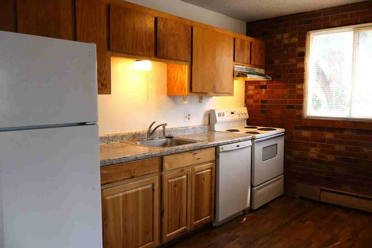 308 E. Oak St - Photo 5 of 11