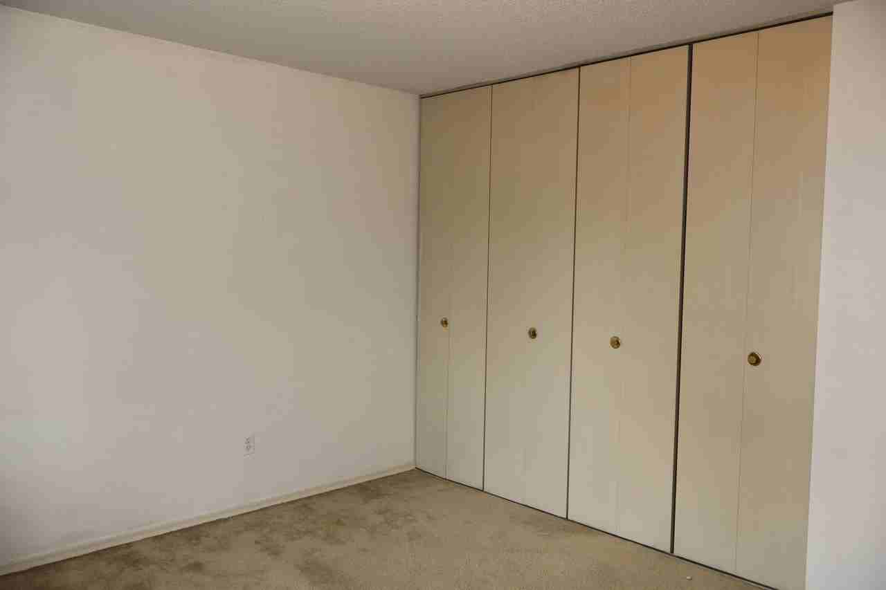 308 E. Oak St - Photo 7 of 11