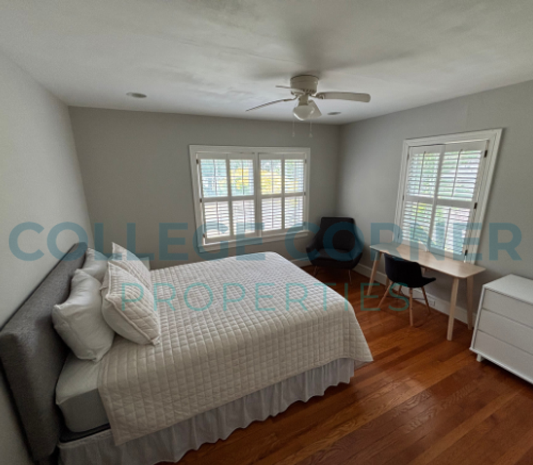 161 Rosedale Cir - Photo 2 of 34