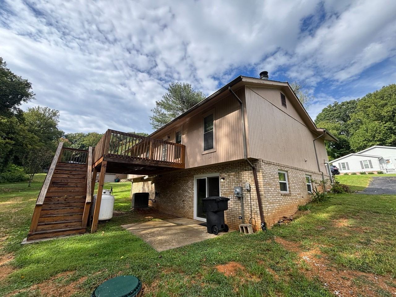 6421 Orchard View Ln - Photo 5 of 48