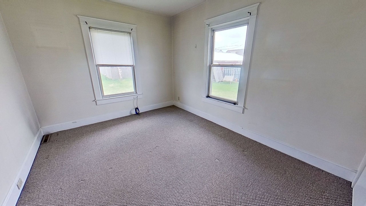 410 N Highland Ave - Photo 7 of 13