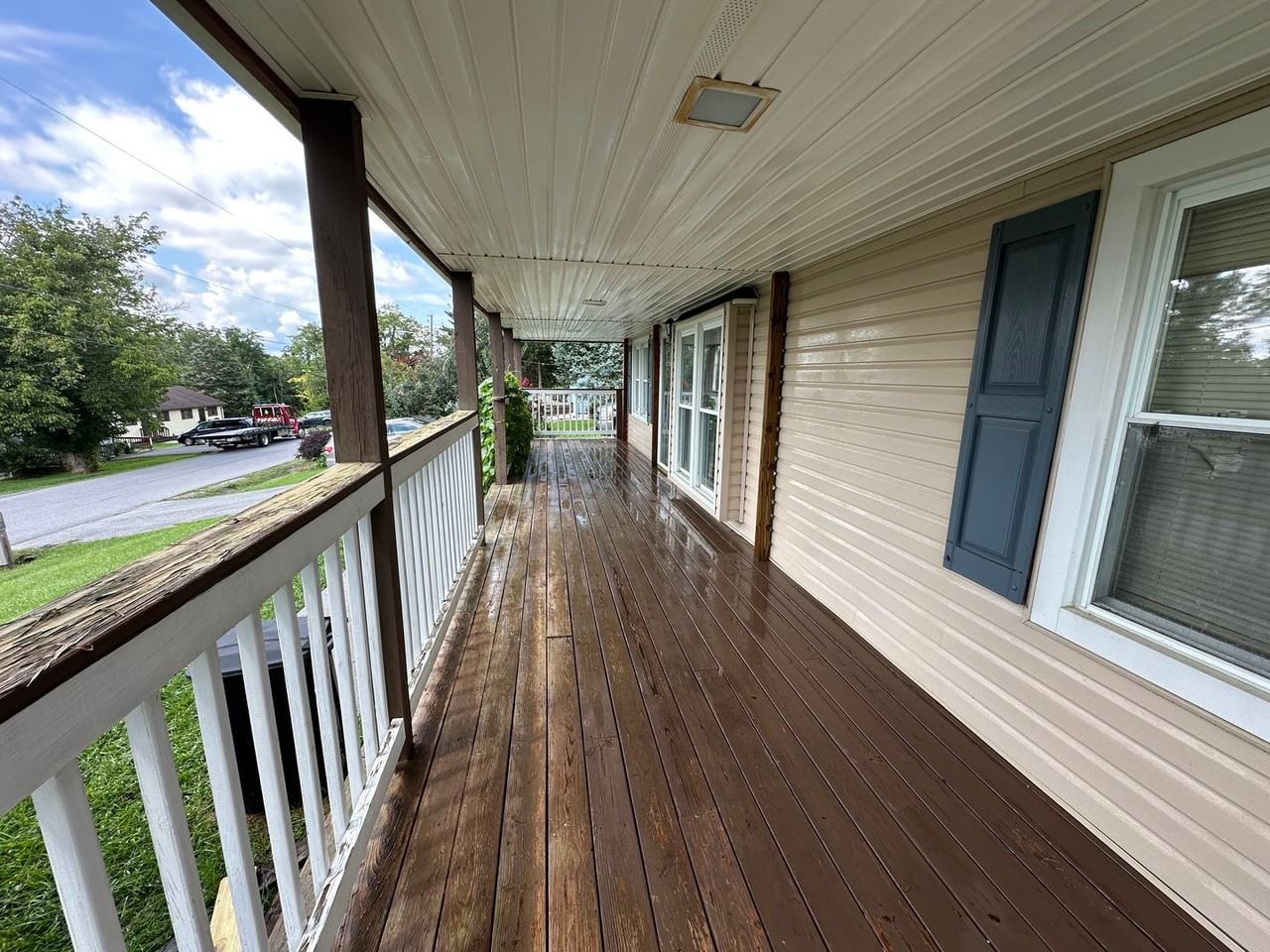 955 Beaver Dr - Photo 2 of 17