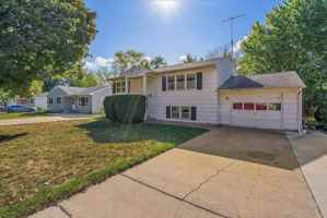 featured image of 816 W 28th St