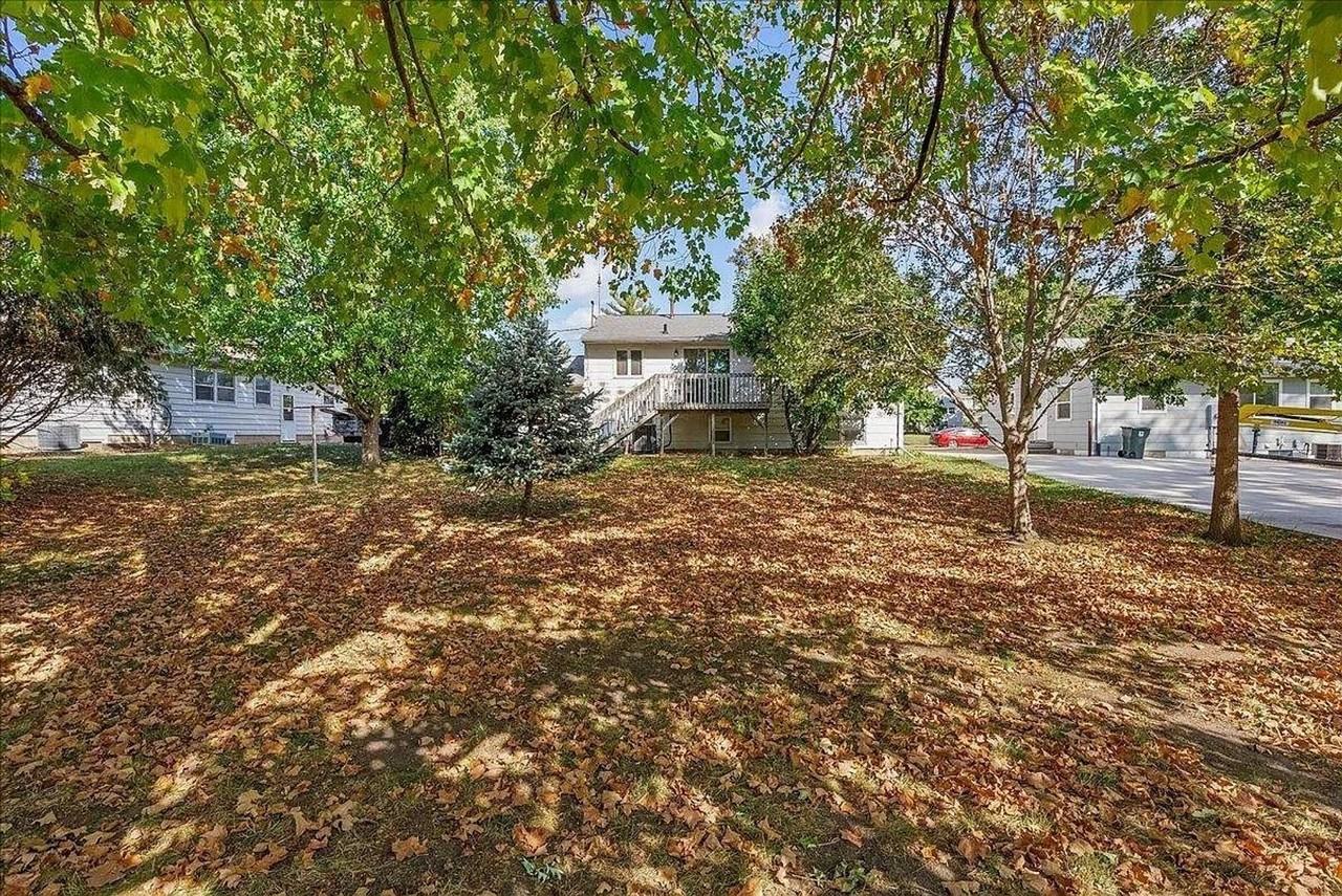 816 W 28th St - Photo 6 of 7