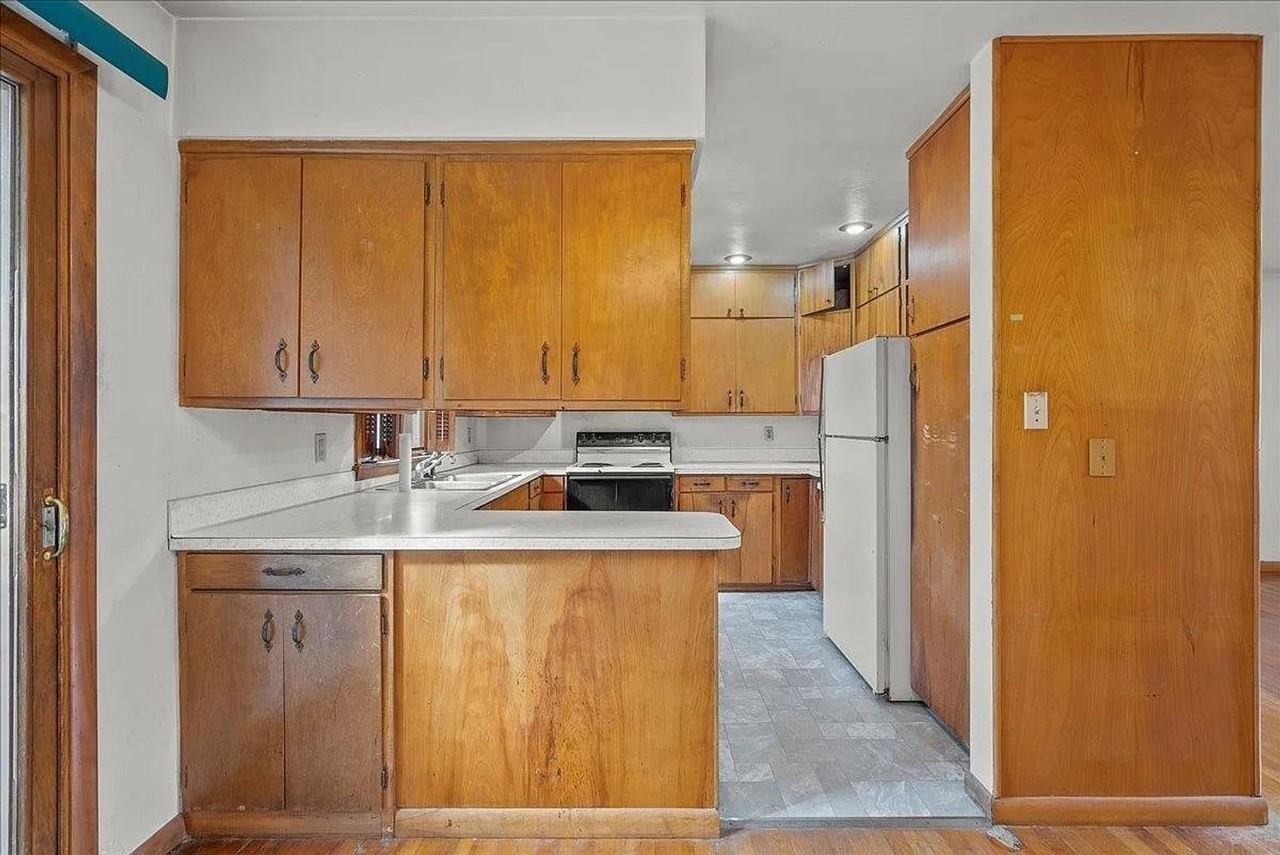 816 W 28th St - Photo 7 of 7