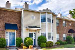 featured image of 11112 Memorial Pkwy Sw