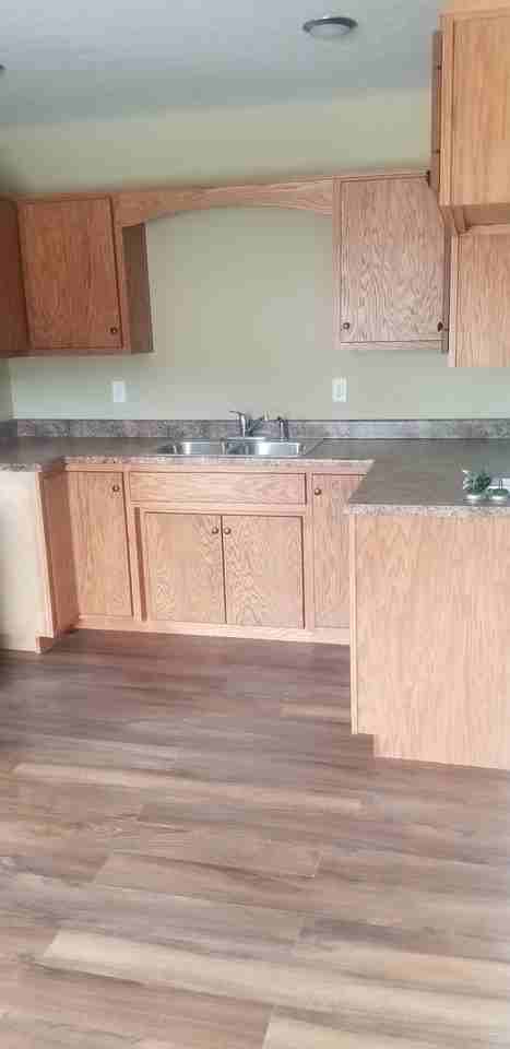 Pineview Dr - Photo 4 of 7