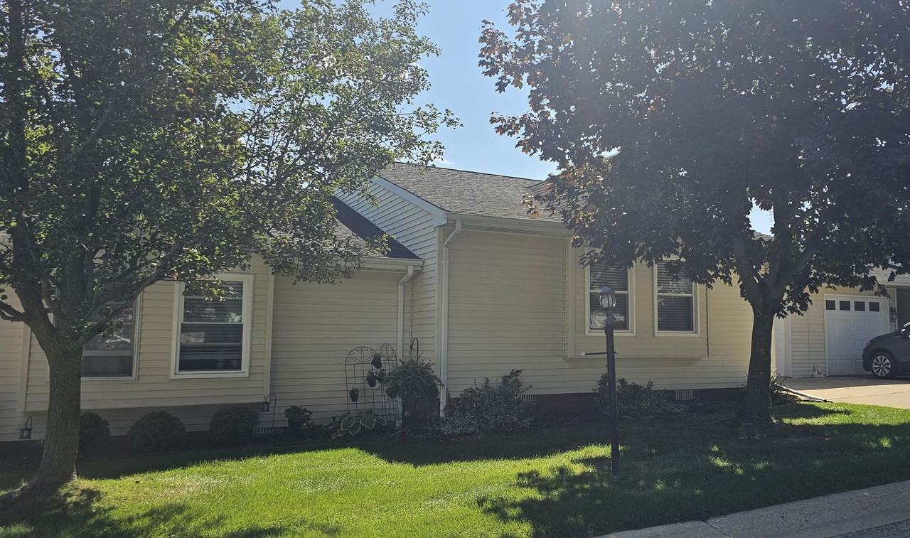 1380 Shire Ct - Photo 2 of 19