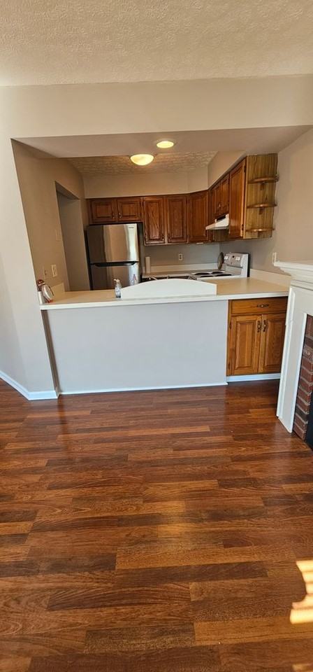 1380 Shire Ct - Photo 3 of 19