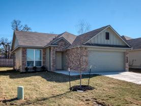 611 Fallbrook Dr - Photo 1 of 1