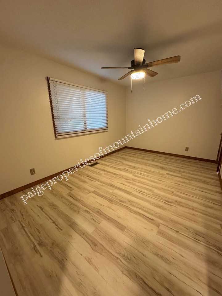 73 Highridge Ct - Photo 6 of 32