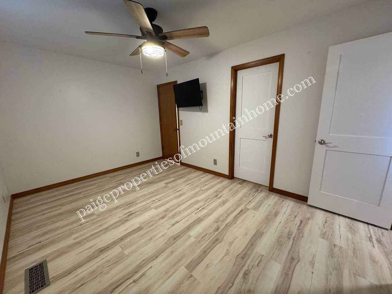 73 Highridge Ct - Photo 7 of 32