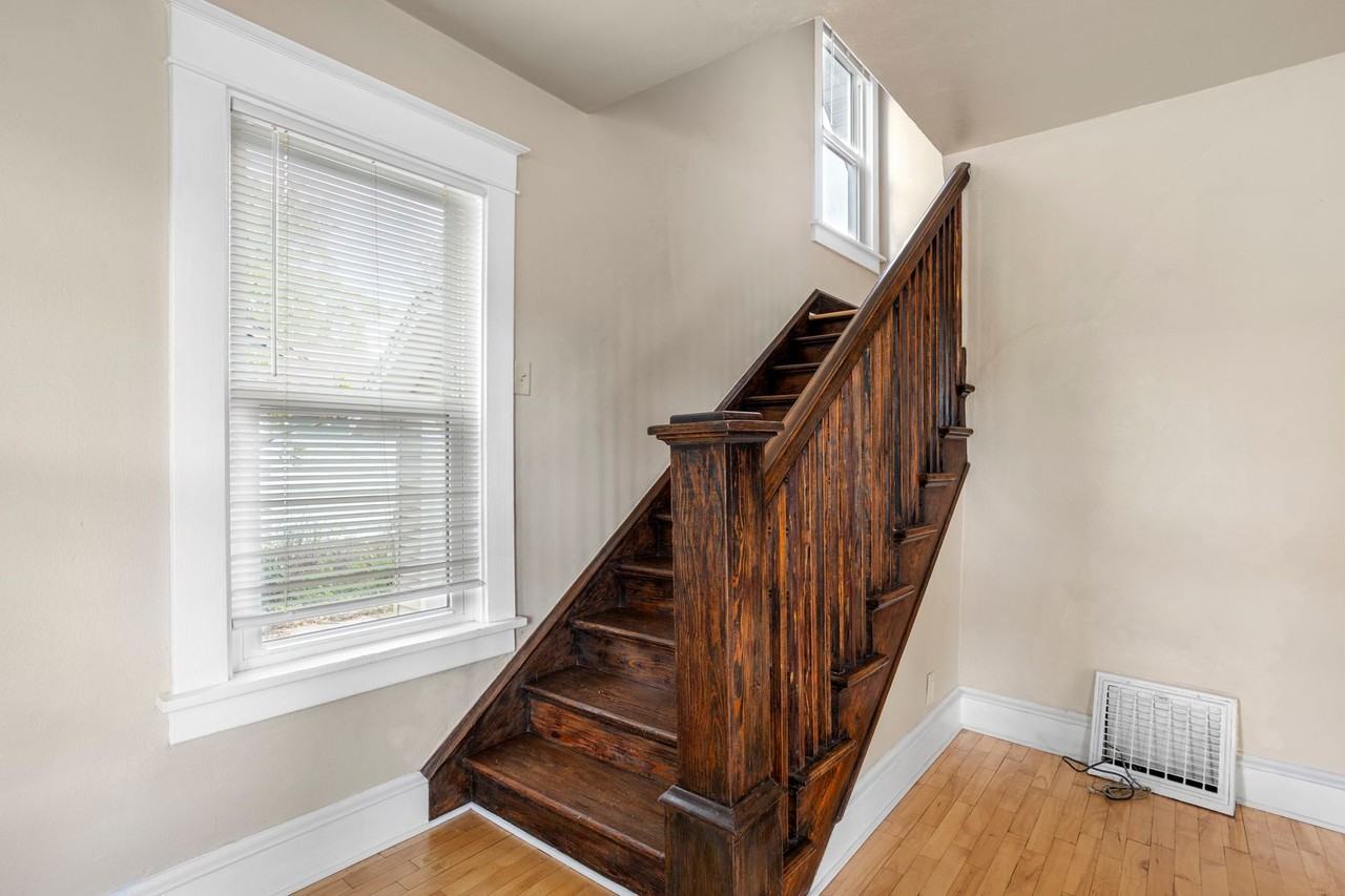 1008 N Bennett St - Photo 7 of 19