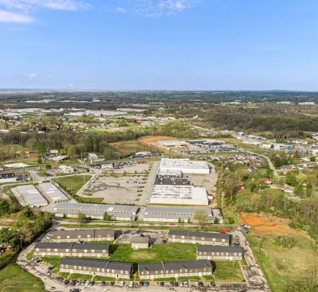 River Glow Apartments - Photo 3 of 11