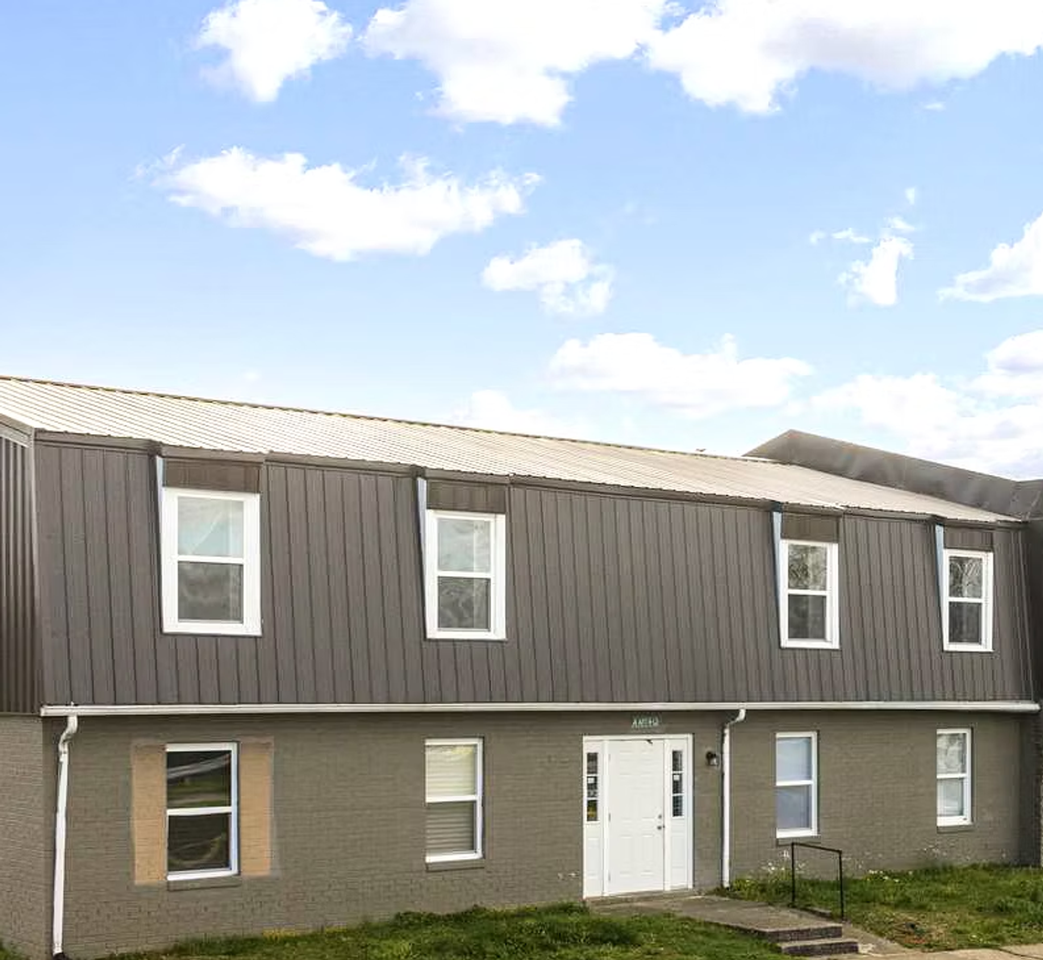 River Glow Apartments - Photo 4 of 11