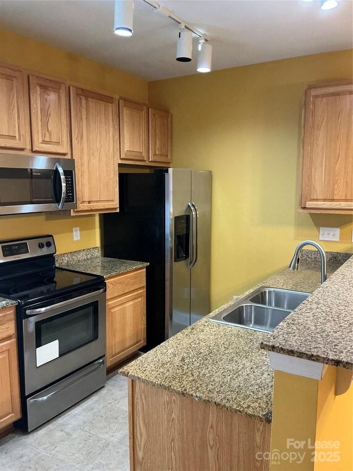 4980 Kotlik Drive - Photo 5 of 15