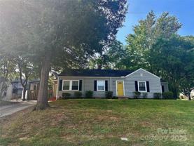 900 Everett Pl - Photo 1 of 1