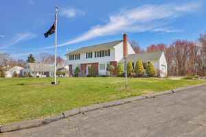 featured image of 96 Neill Dr