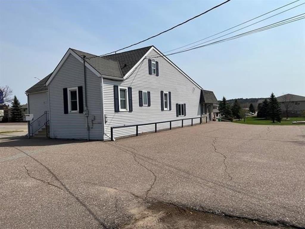 2402 Grand Ave - Photo 2 of 14