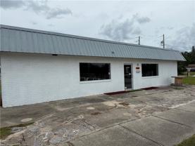 939 State Road 17 N - Photo 1 of 1