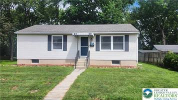 featured image of 2121 Grove St