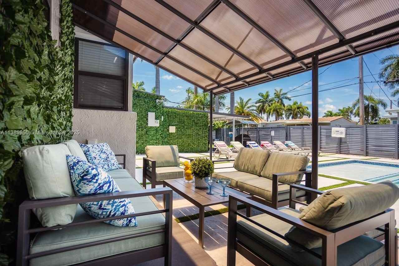 801 Harrison St - Photo 5 of 46