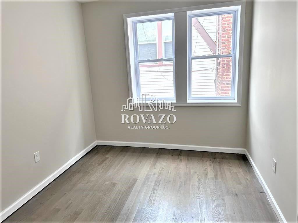 946 18th Ave #2 - Photo 3 of 6