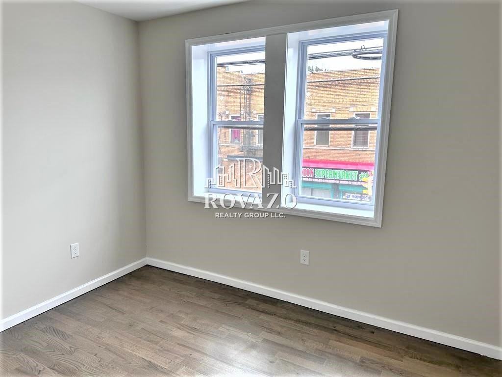 946 18th Ave #2 - Photo 4 of 6