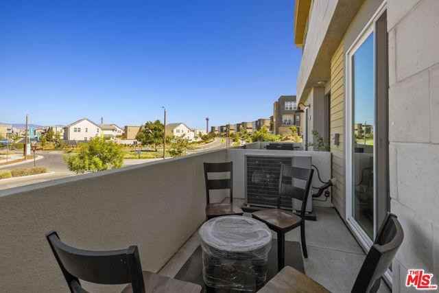 27109 Valley Oak Pl - Photo 3 of 8