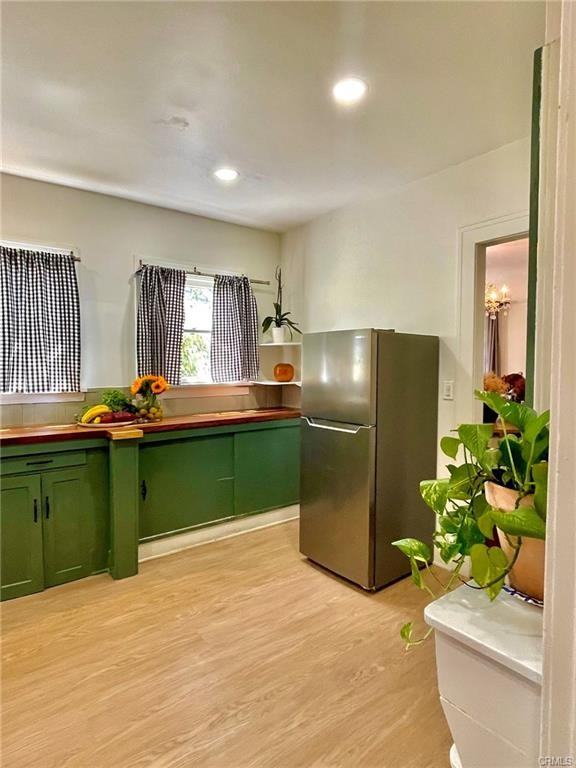 2122 Navarro Ave - Photo 3 of 8