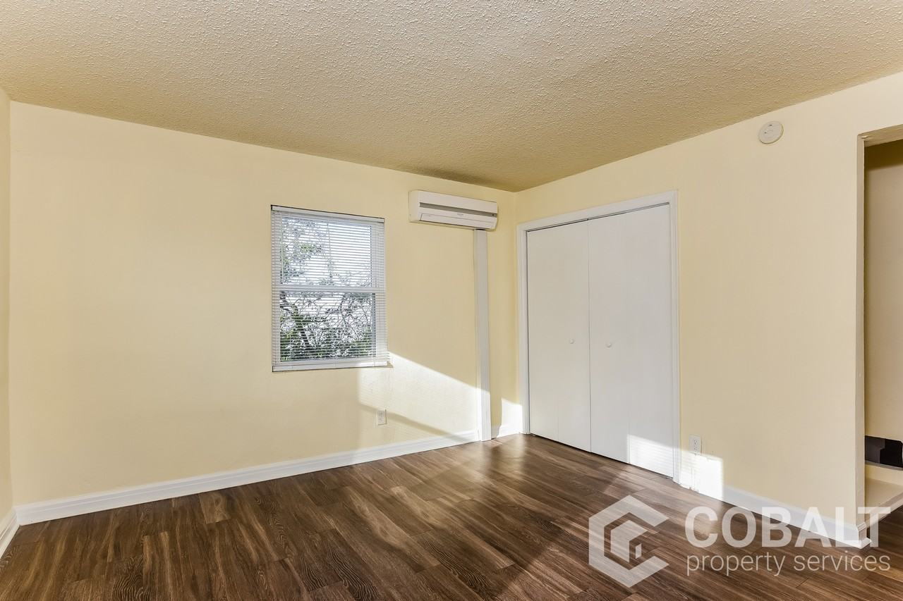 1990 Rockledge Rd Ne #3 - Photo 6 of 17