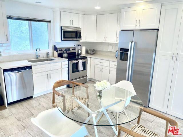 18203 Coastline Dr #1 - Photo 4 of 8