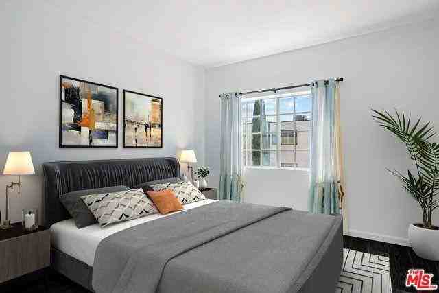 850 N Poinsettia Pl #3 - Photo 7 of 8