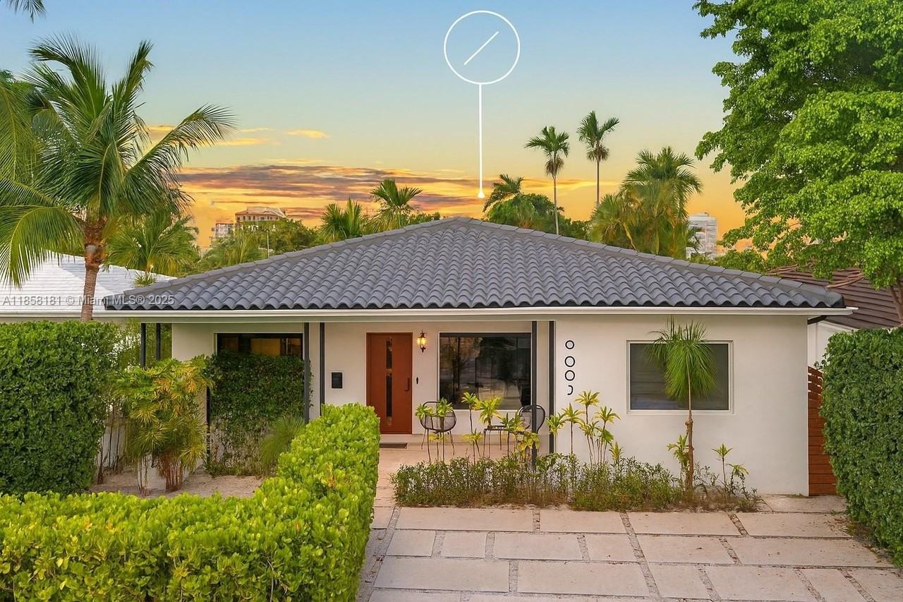 9065 Emerson Ave - Photo 2 of 50