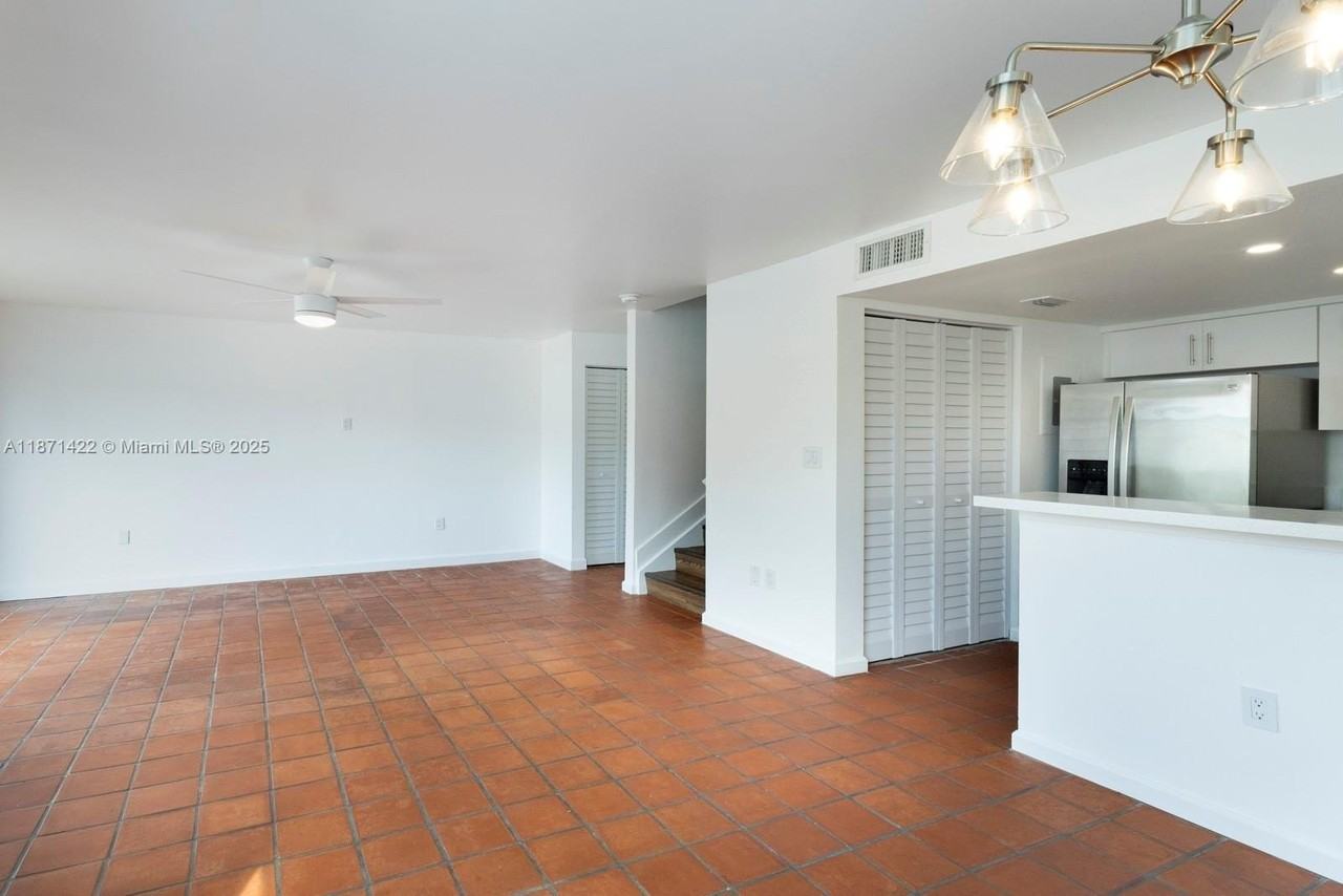 6855 Sw 45th Ln #2 - Photo 5 of 16