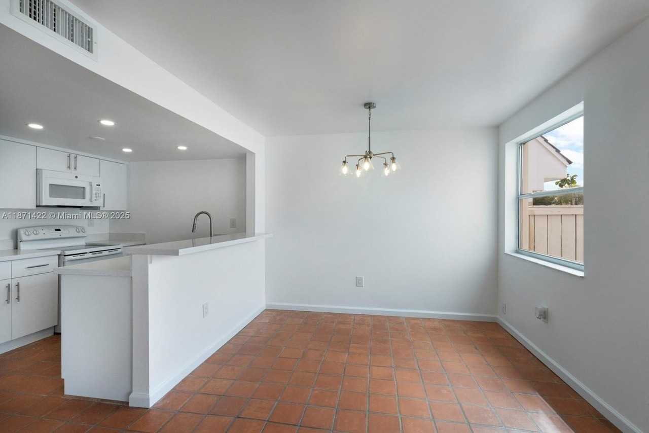 6855 Sw 45th Ln #2 - Photo 7 of 16