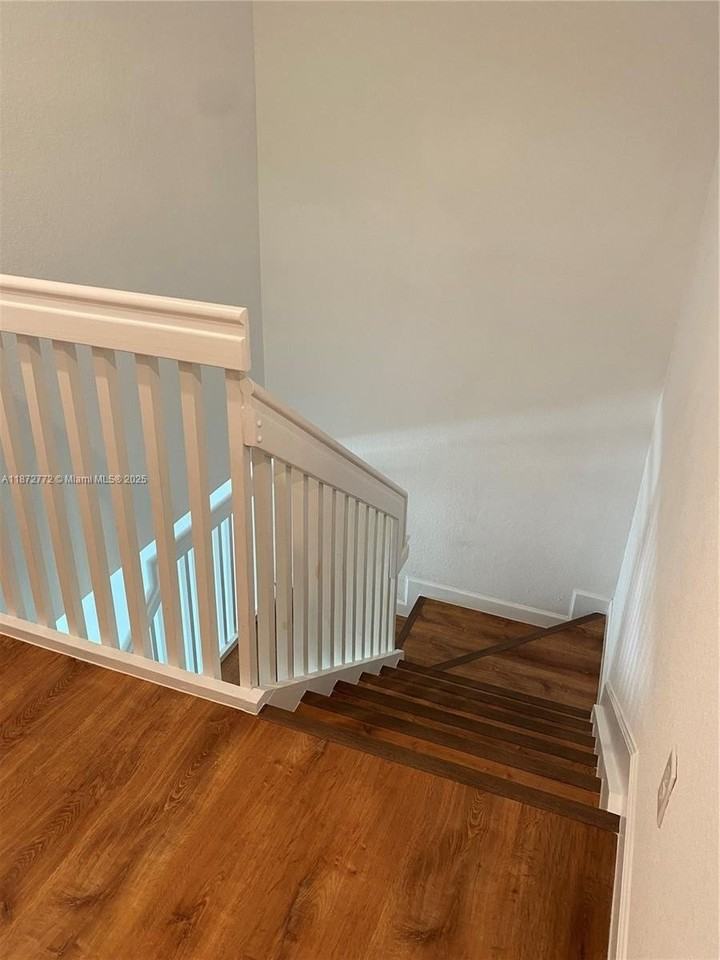 2712 Se 15th Ct - Photo 7 of 27