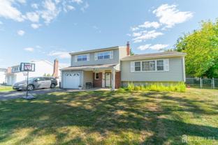 4 Oakey Dr - Photo 1 of 1
