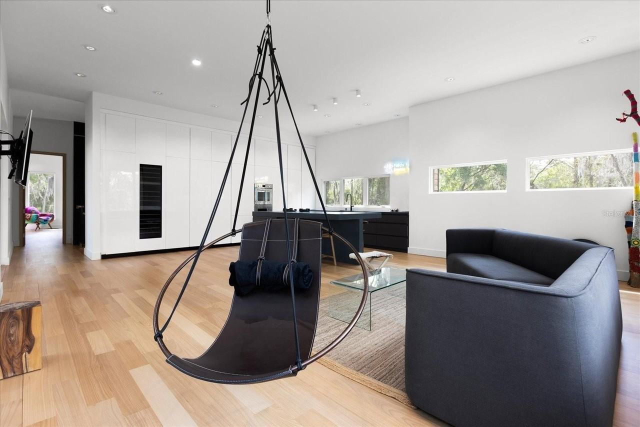 3807 S Semoran Blvd - Photo 6 of 48