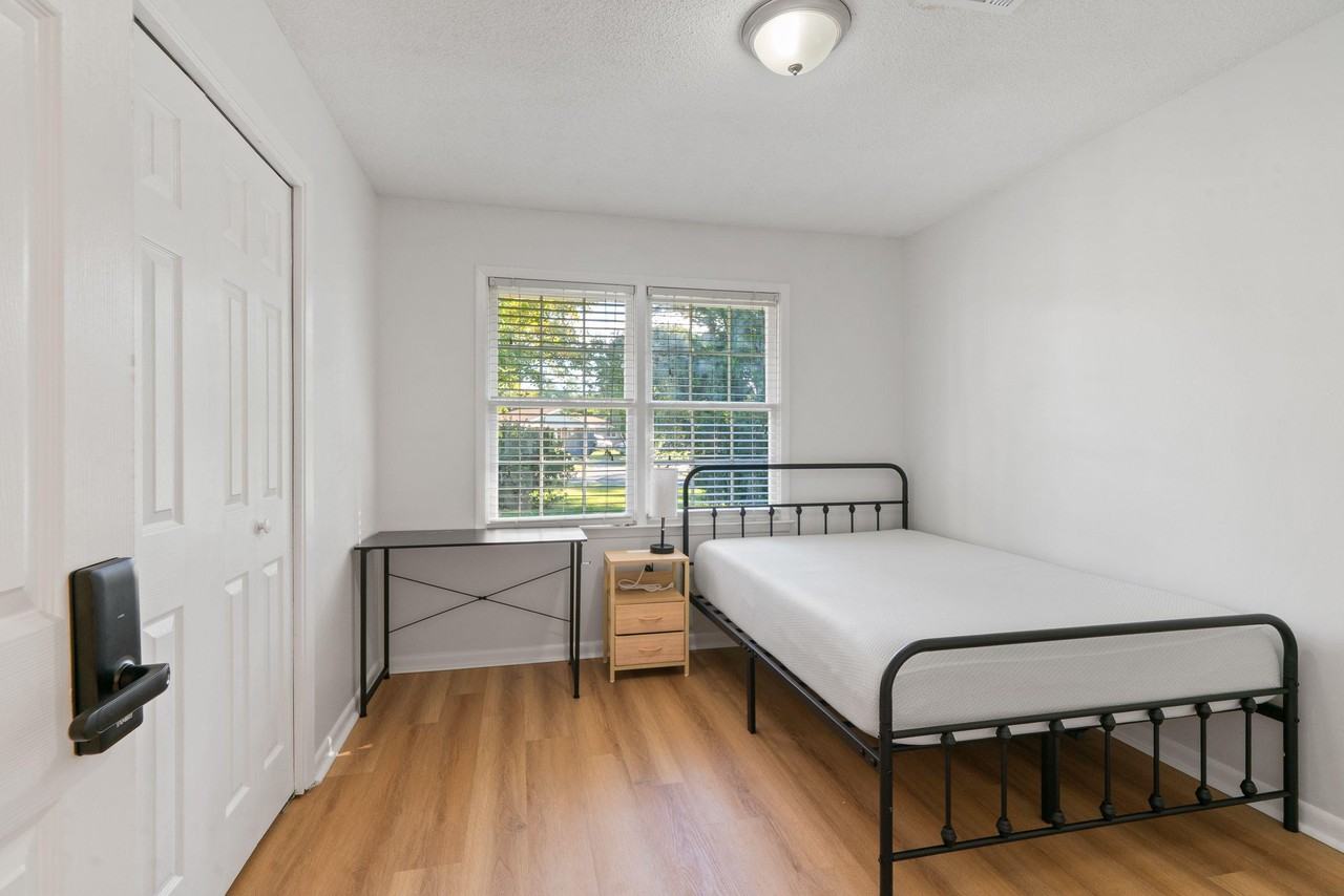 Trippi Ter - Photo 7 of 8