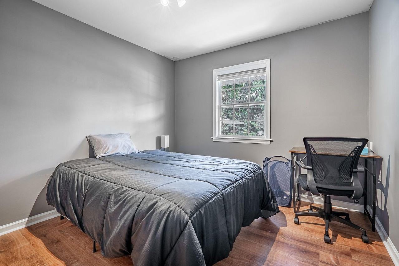 Carriage Drive - Photo 4 of 5