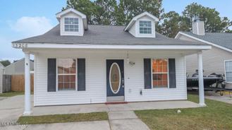 13208 Warren Dr - Photo 1 of 1