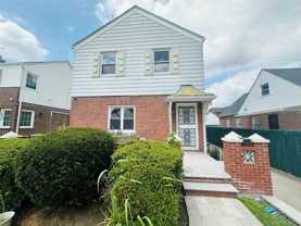 7612 175th St - Photo 1 of 1