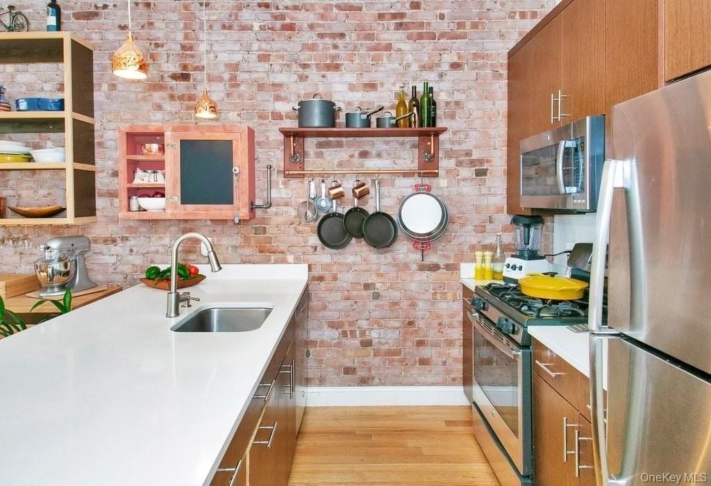 71 S Broadway - Photo 7 of 12