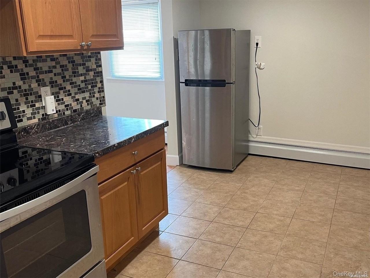 109 E Main St - Photo 4 of 15